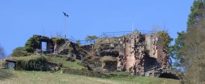 Blick auf Burgruine in Neidenfels