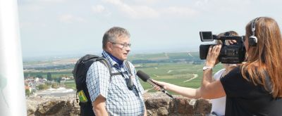 Jürgen Wachowski im Interview Wanderexperte Jürgen Wachowski erläutert, wie man beim Wandern seine Ausdauer steigert.