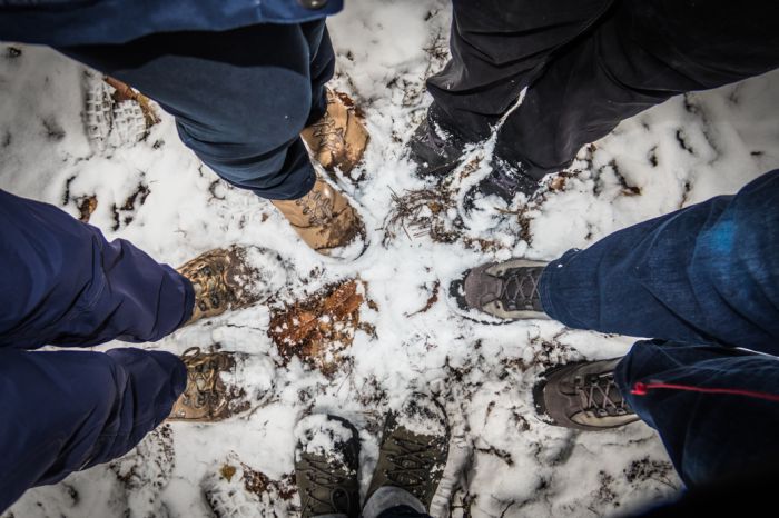 Wanderschuhe im Schnee